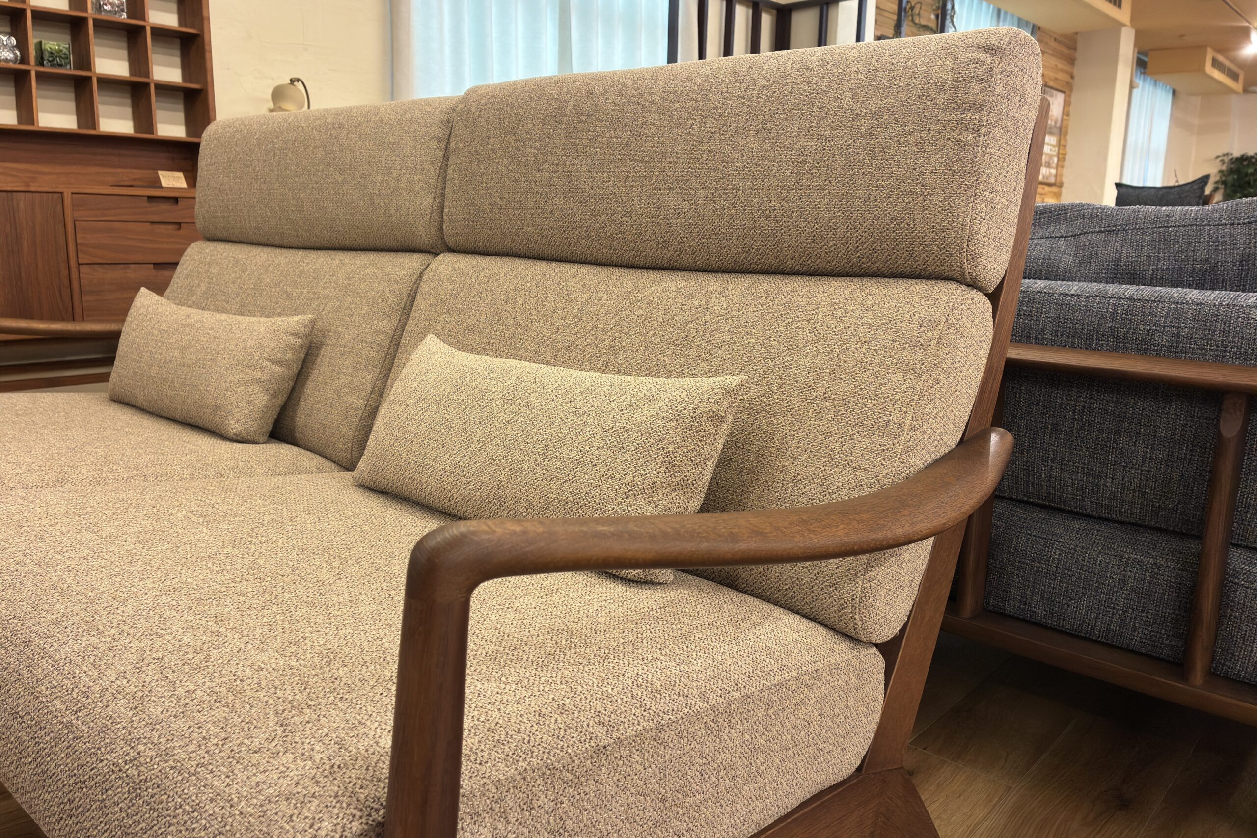 飛騨家具,HIDA,飛騨産業,ビオラ,ヴィオラ,VIOLA,国産,ソファ,天然木,枚方家具団地,木匠舘マイ・ドゥ
