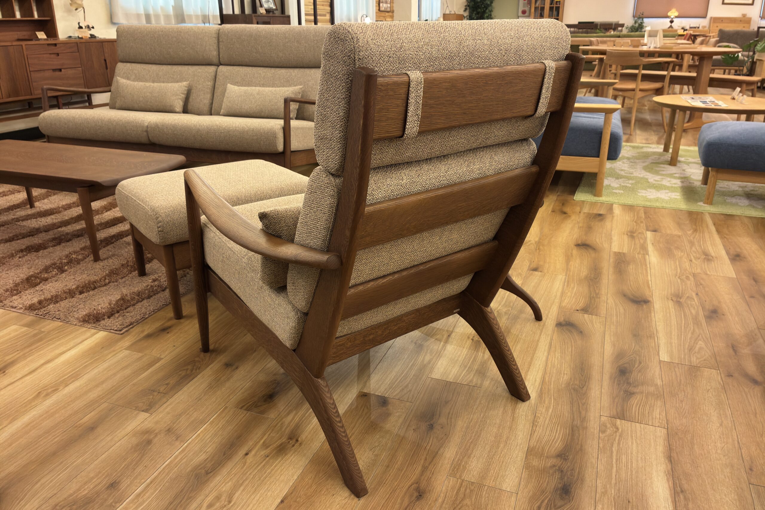 飛騨家具,HIDA,飛騨産業,ビオラ,ヴィオラ,VIOLA,国産,ソファ,天然木,枚方家具団地,木匠舘マイ・ドゥ