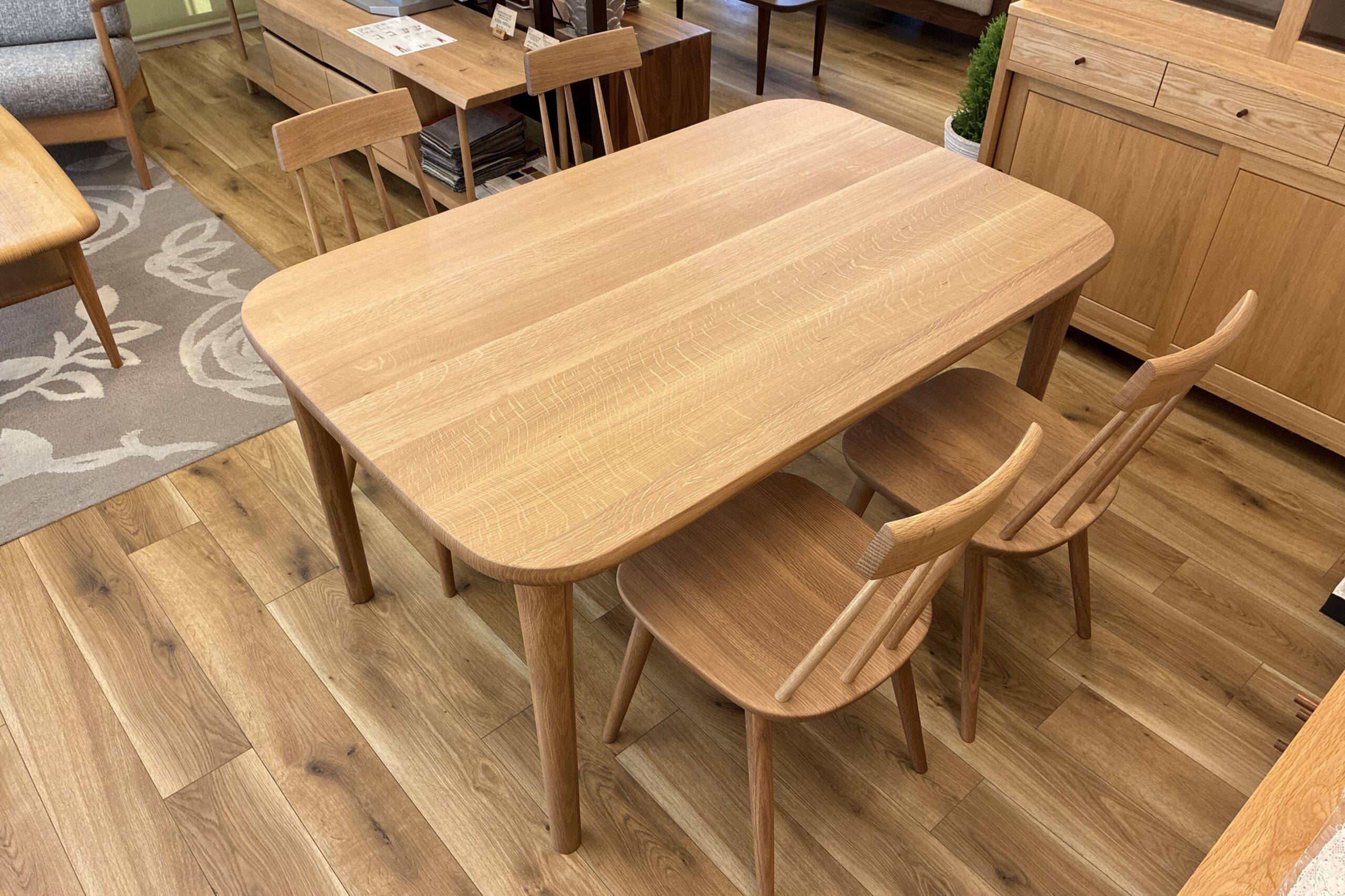 飛騨家具,HIDA,飛騨産業,TUGUMI,ツグミ,ダイニング,チェア,テーブル,国産,天然木,枚方家具団地,木匠舘マイ・ドゥ