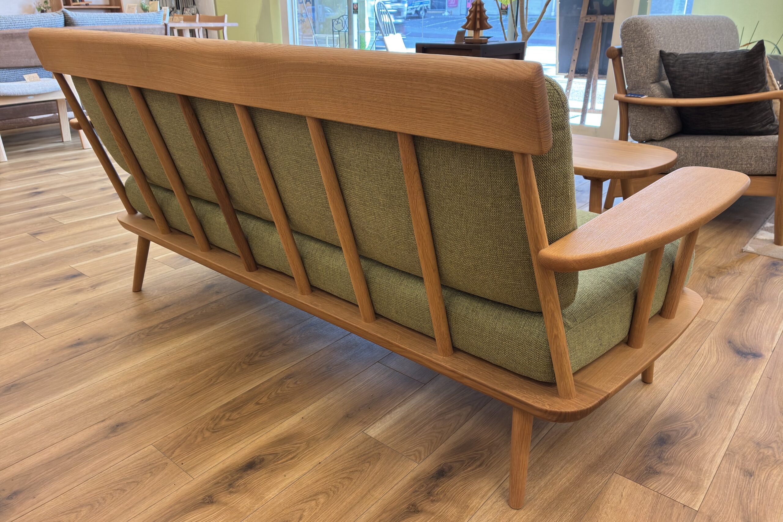 飛騨家具,HIDA,飛騨産業TUGUMI,ツグミ,国産,ソファ,天然木,枚方家具団地,木匠舘マイ・ドゥ