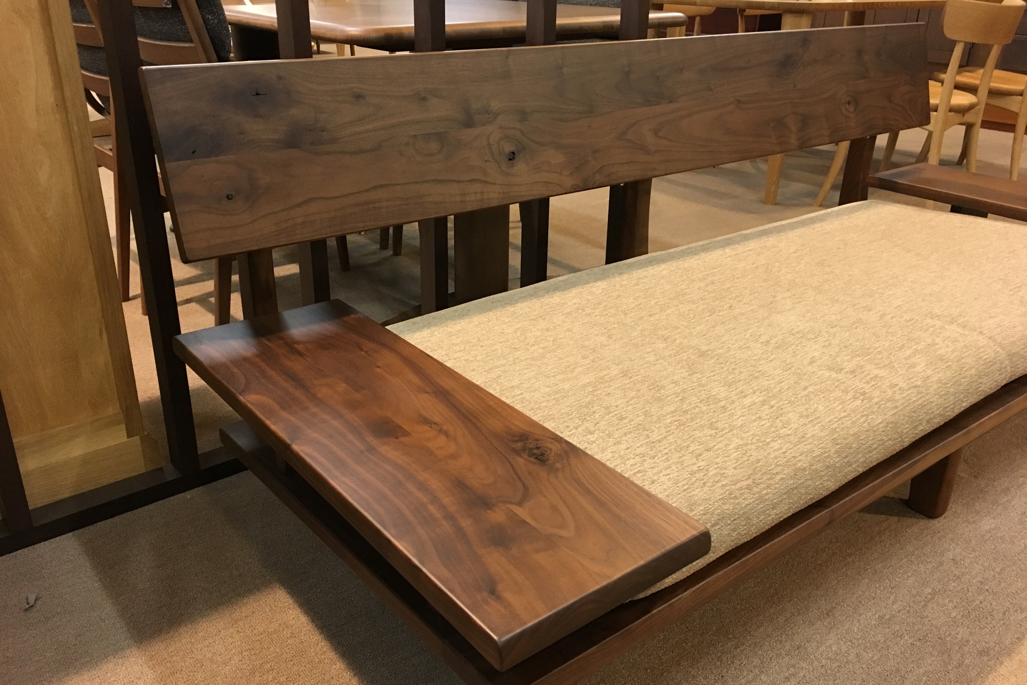 森のことば Walnut」ソファ３Ｐ – 木匠舘マイドゥ｜飛騨の家具,飛騨 