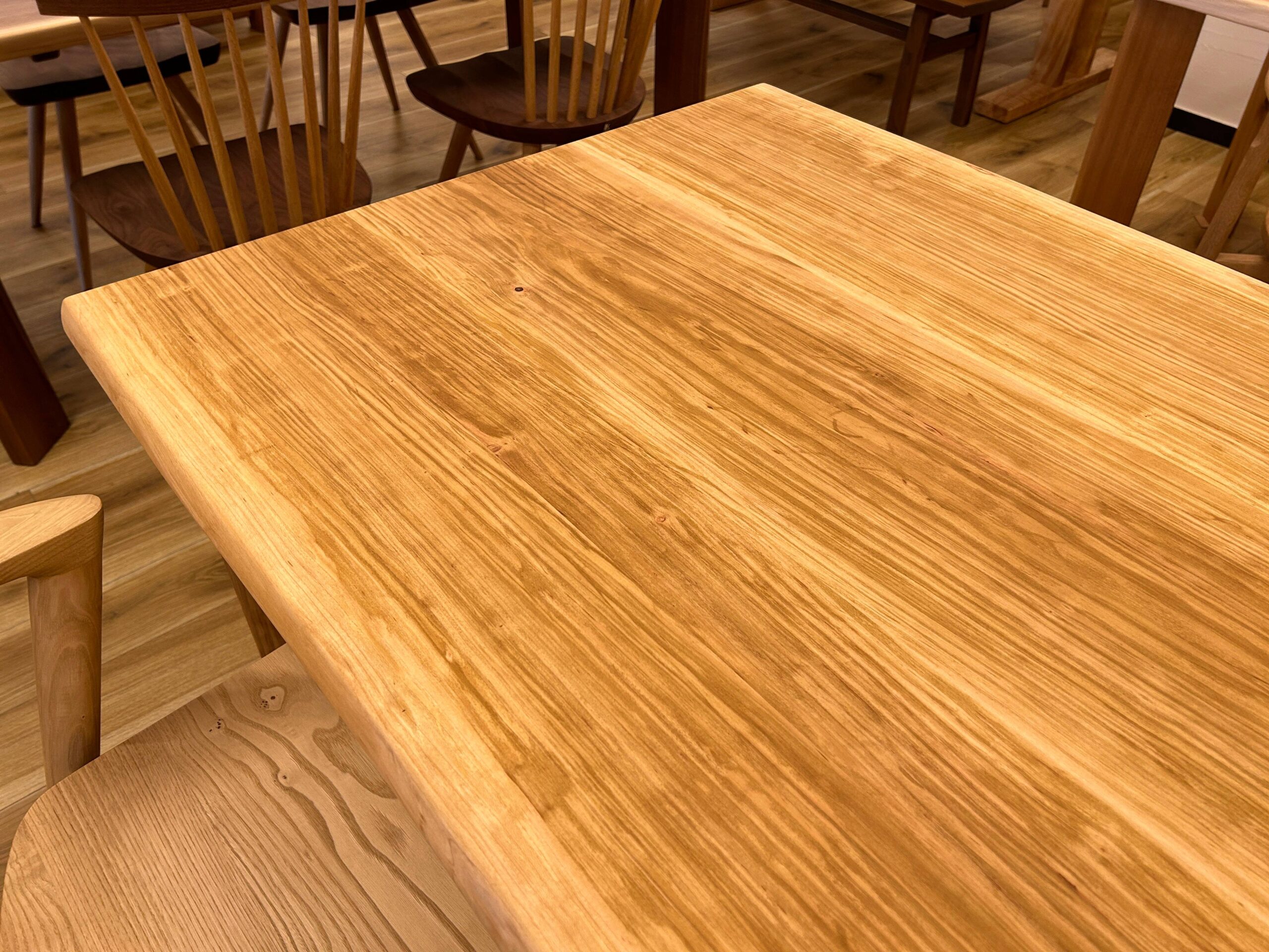 飛騨の家具,一枚板,山桜,桜,無垢テーブル,飛騨産業,大阪,枚方家具団地,木匠舘マイ・ドゥ