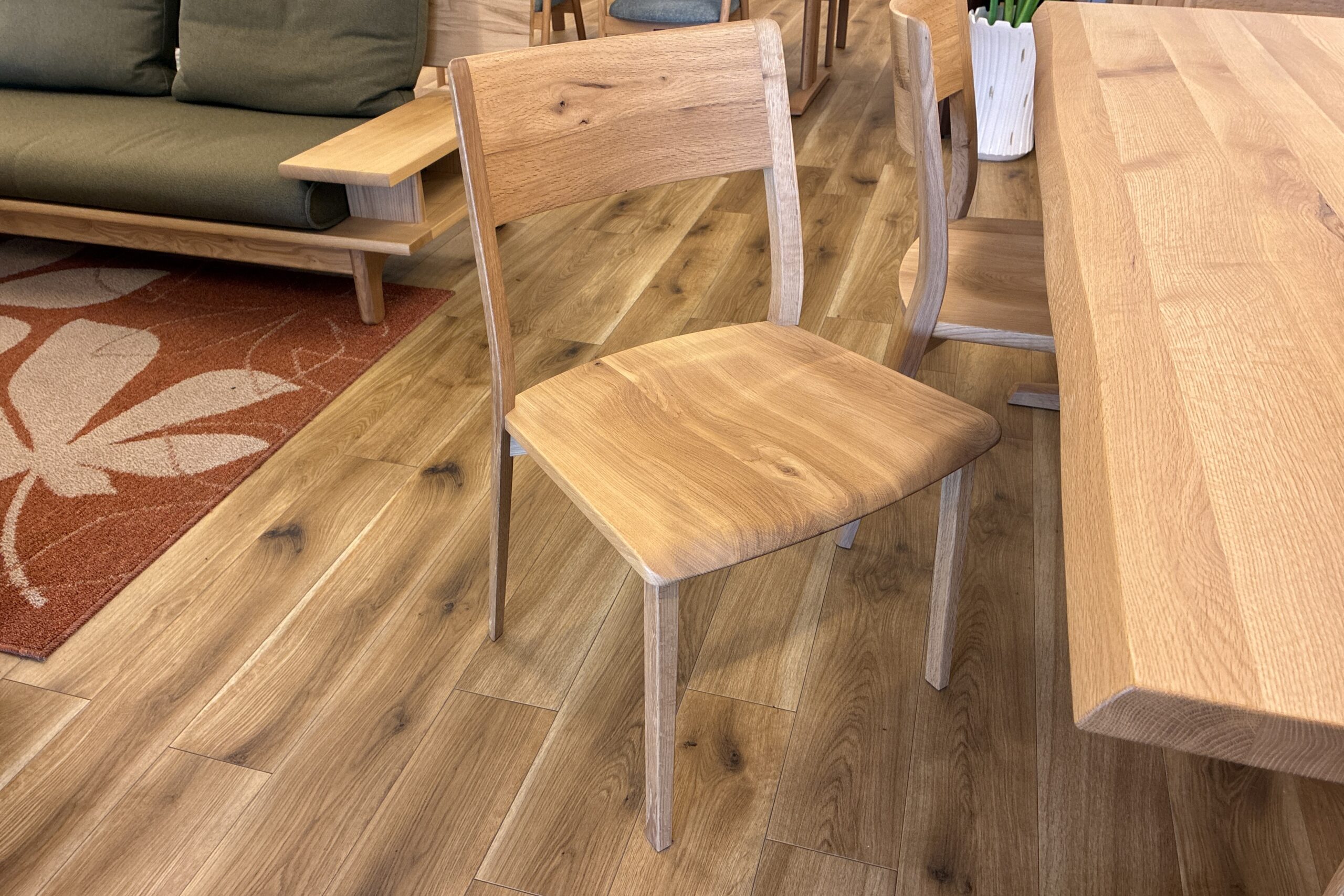 飛騨家具,飛騨の家具 飛騨産業 国産材,風のうた,テーブル,チェア,国産,天然木,枚方家具団地,木匠舘マイ・ドゥ