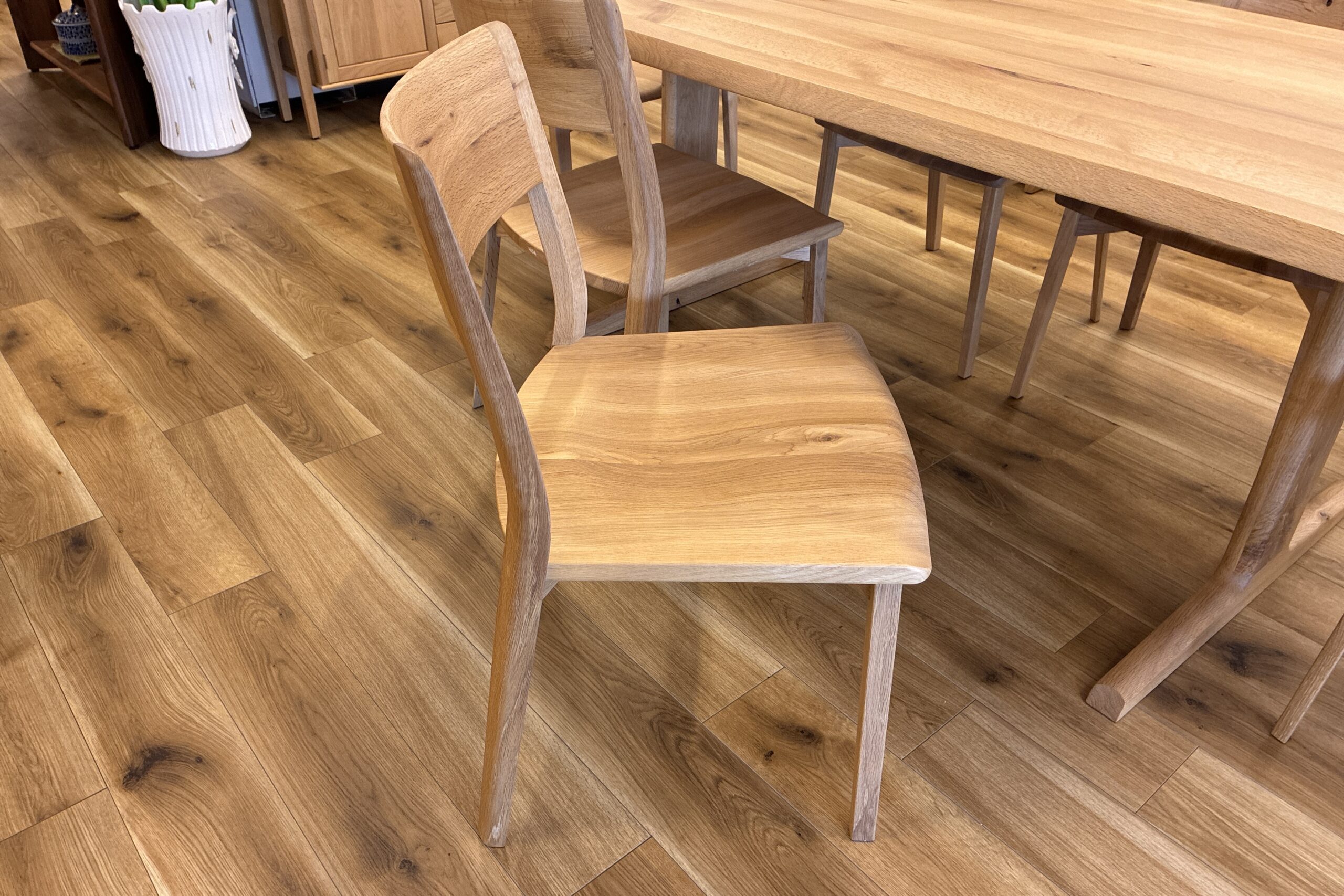 飛騨家具,飛騨の家具 飛騨産業 国産材,風のうた,テーブル,チェア,国産,天然木,枚方家具団地,木匠舘マイ・ドゥ