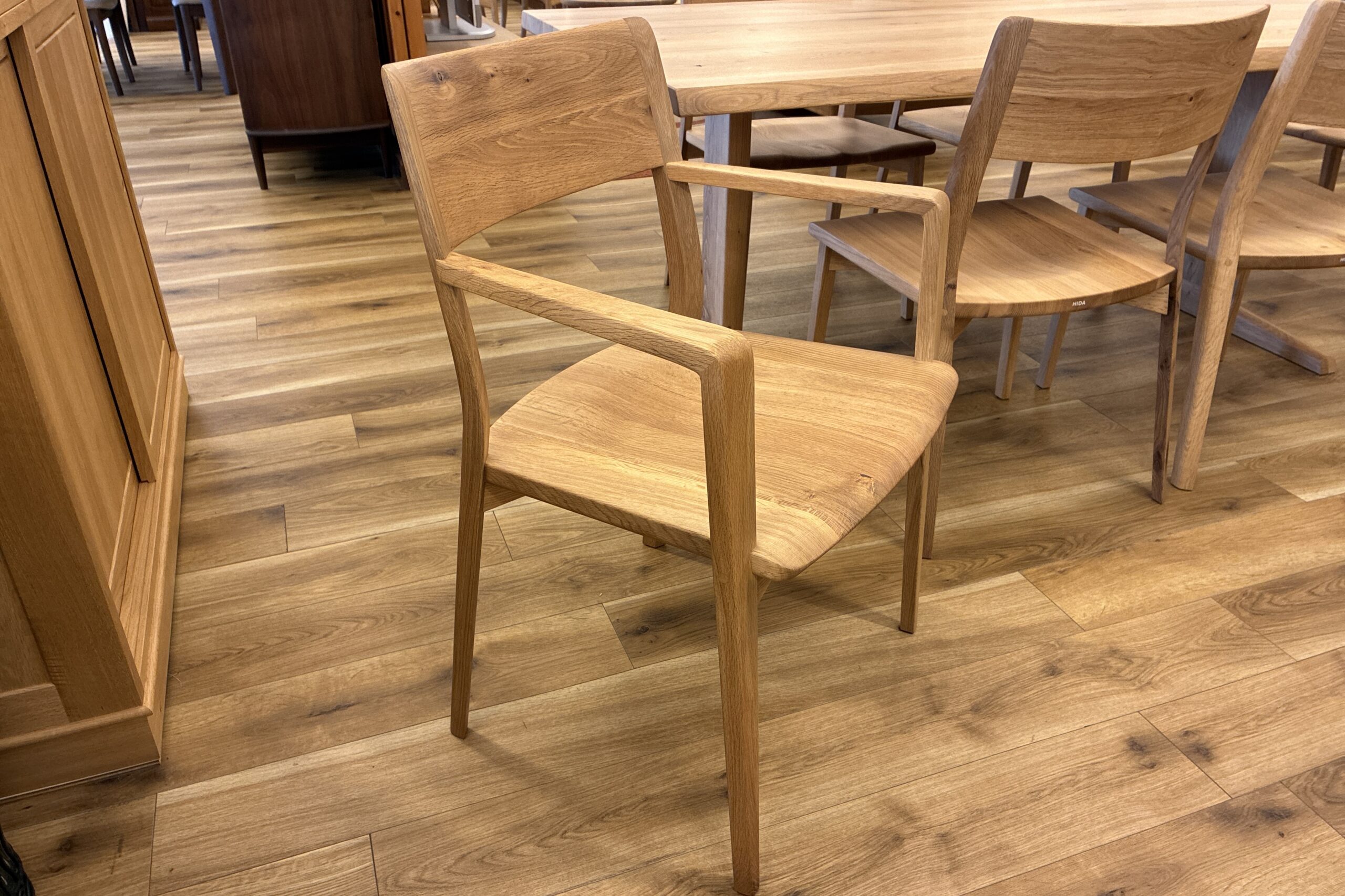 飛騨家具,飛騨の家具 飛騨産業 国産材,風のうた,テーブル,チェア,国産,天然木,枚方家具団地,木匠舘マイ・ドゥ