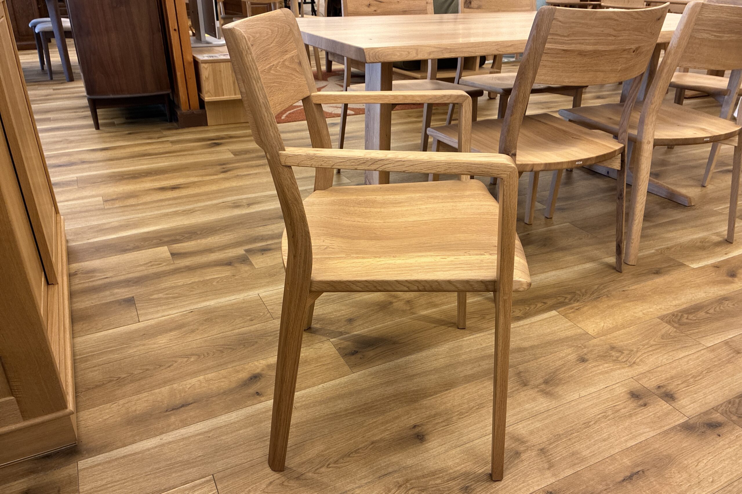 飛騨家具,飛騨の家具 飛騨産業 国産材,風のうた,テーブル,チェア,国産,天然木,枚方家具団地,木匠舘マイ・ドゥ