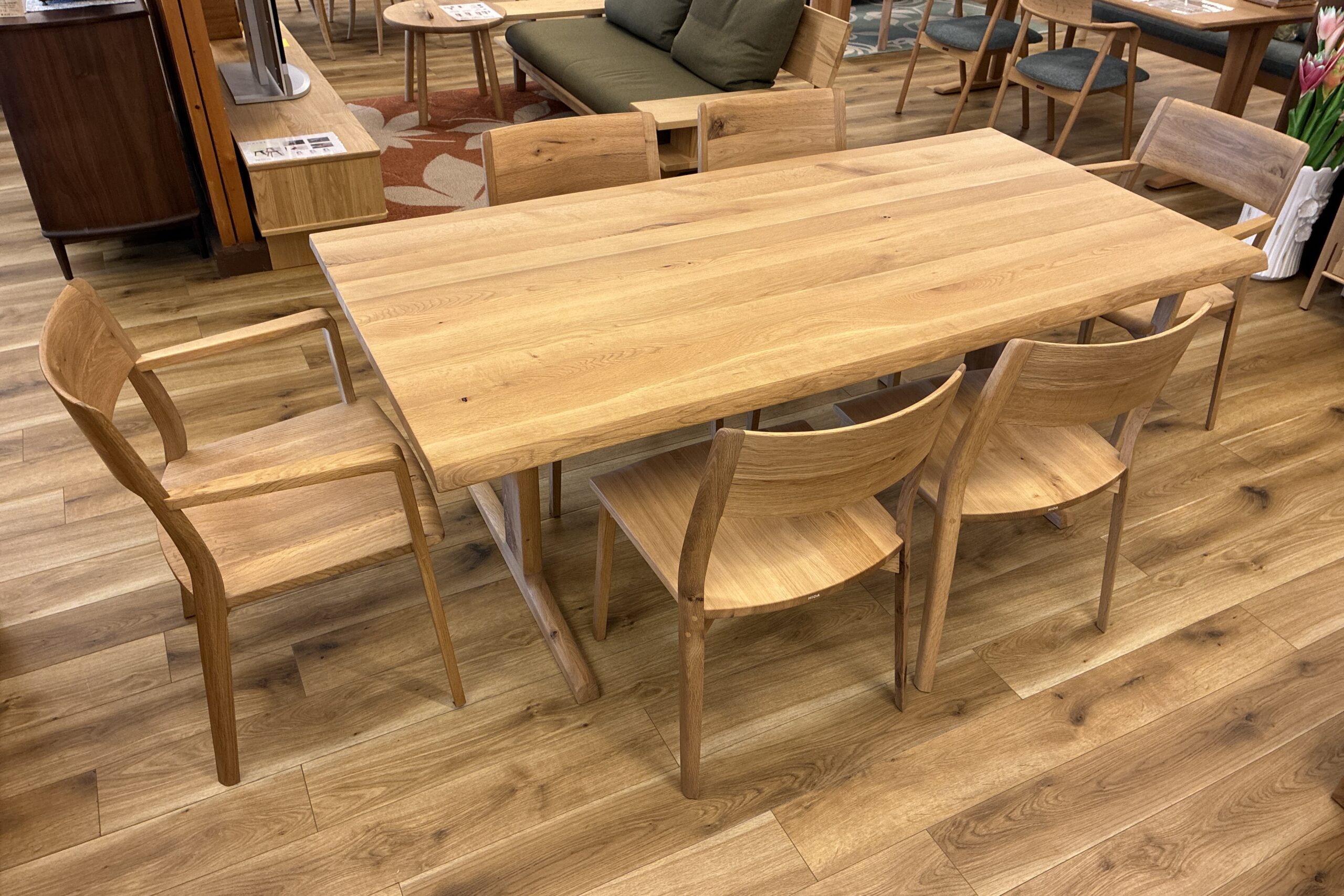 飛騨家具,飛騨の家具 飛騨産業 国産材,風のうた,テーブル,チェア,国産,天然木,枚方家具団地,木匠舘マイ・ドゥ